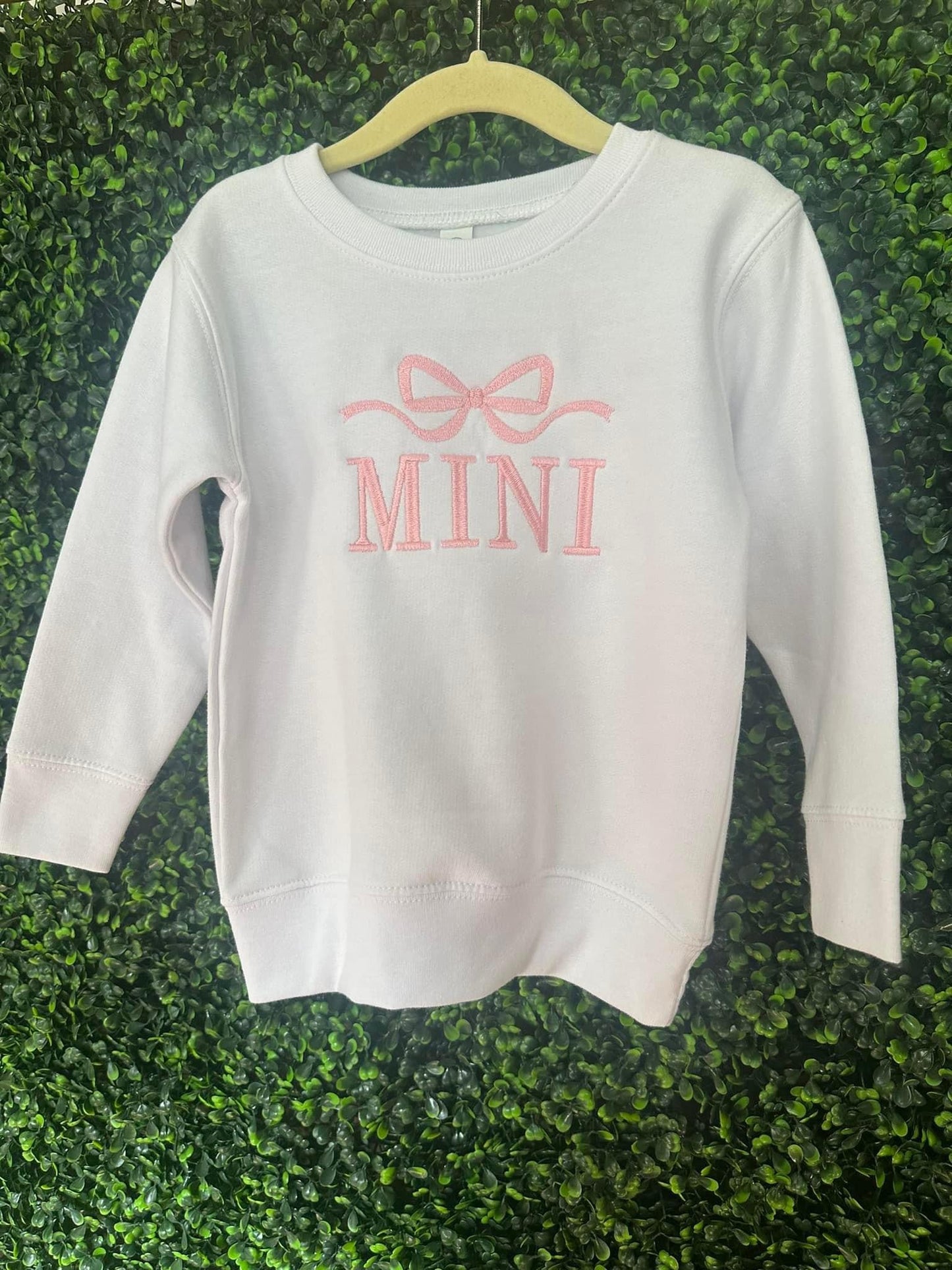 Mini Bow Crew
