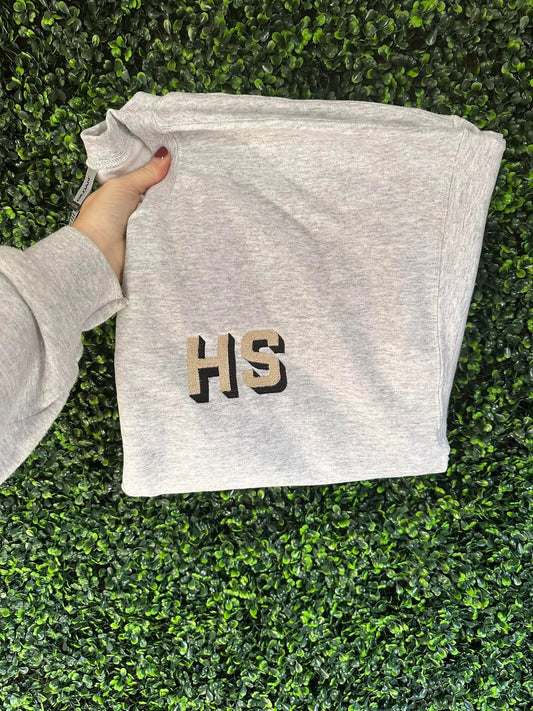 Block monogram crewneck