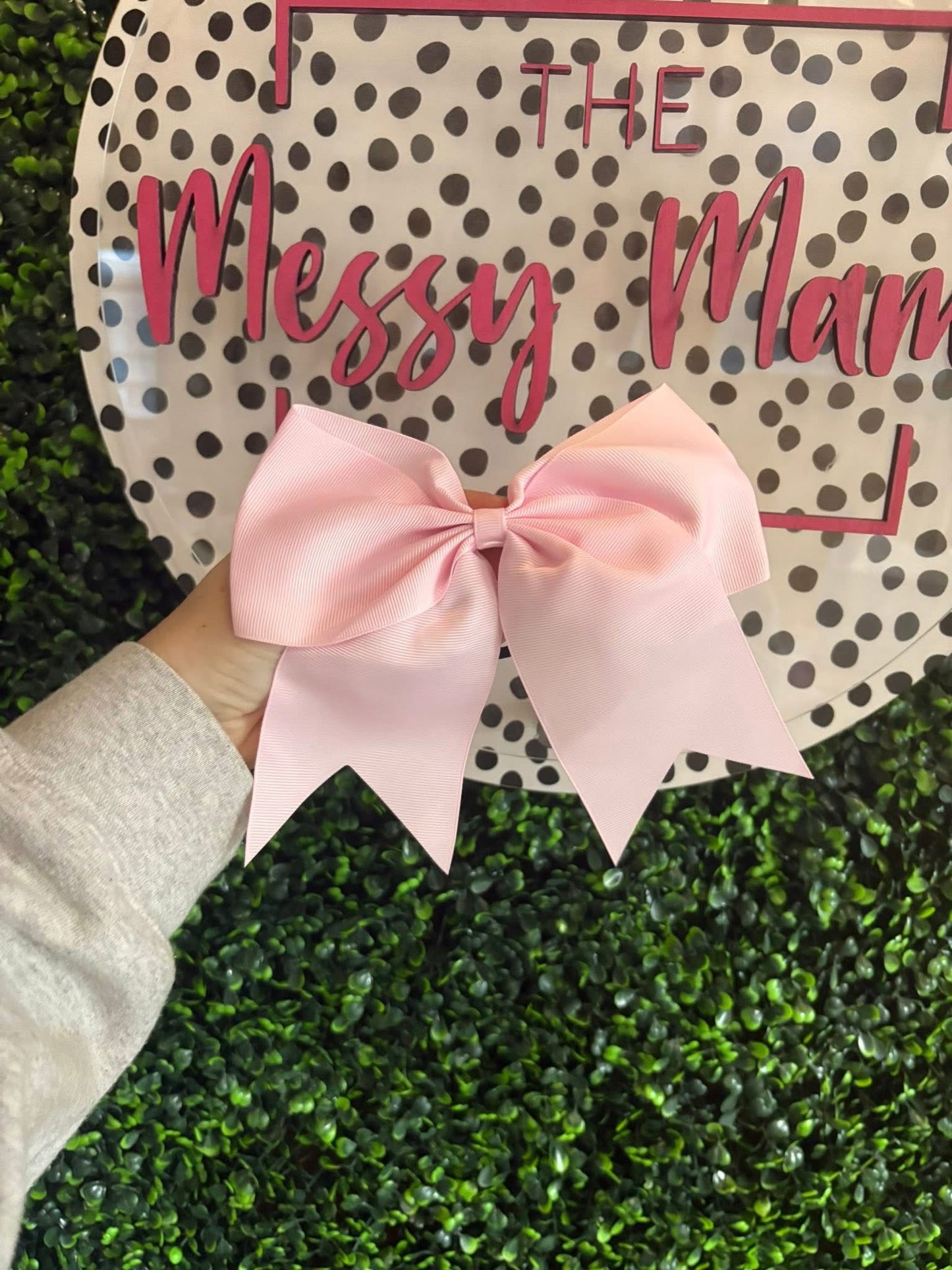 Hair bow with monogram