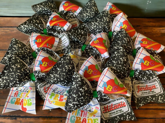 Back to school bow